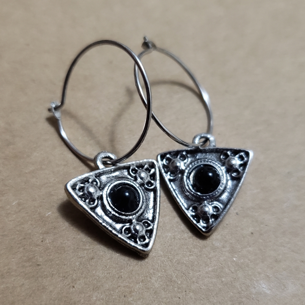 Dainty Triangle Dangle Earring With Gem